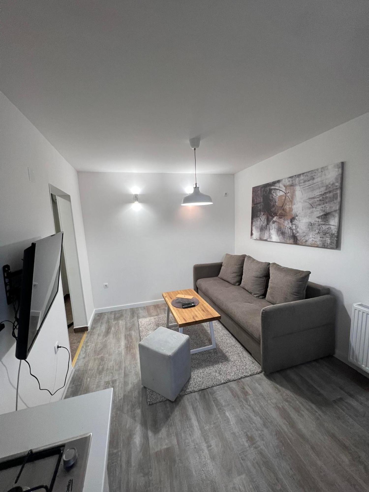 Guest House Lila Сомбор Екстер'єр фото