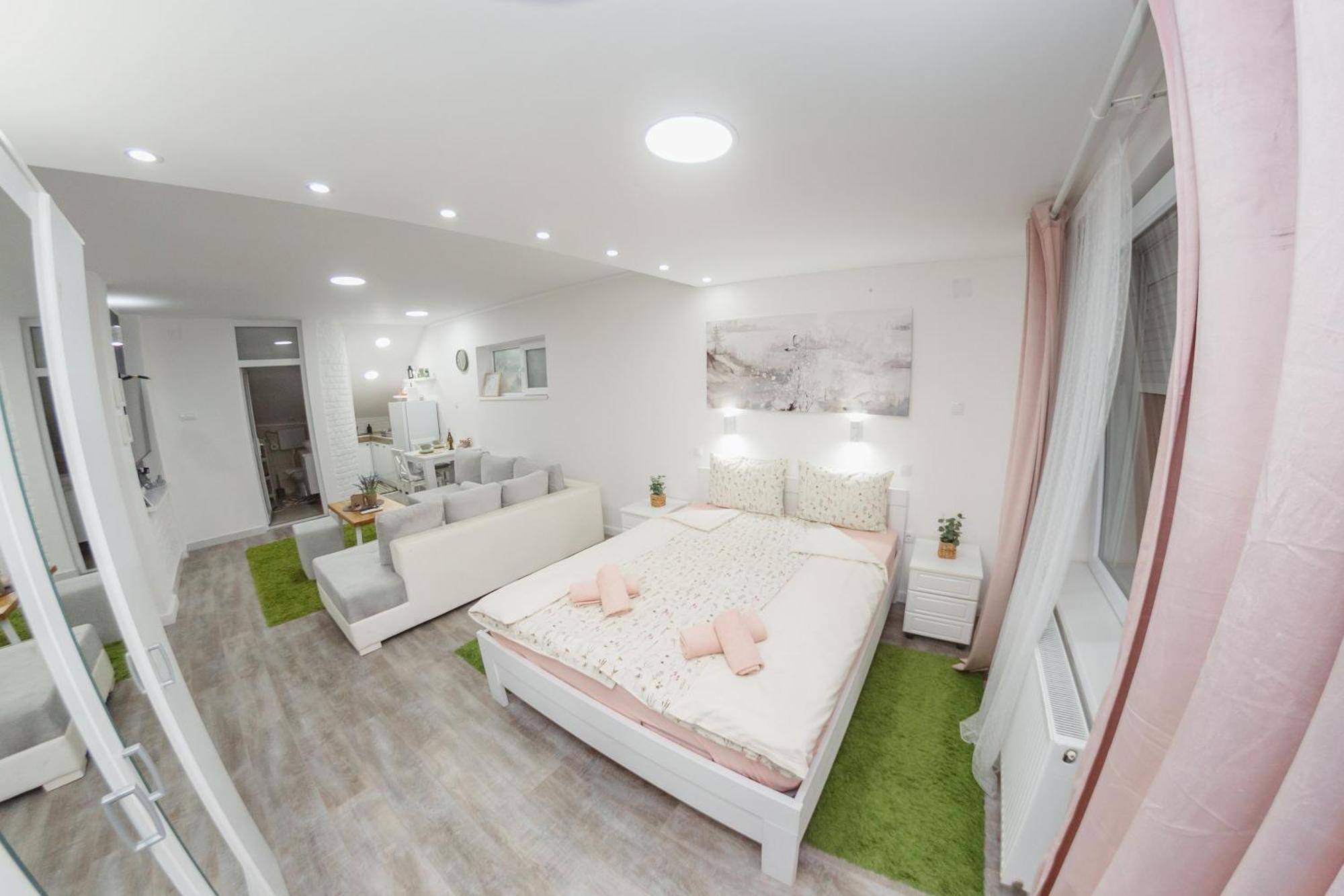 Guest House Lila Сомбор Екстер'єр фото