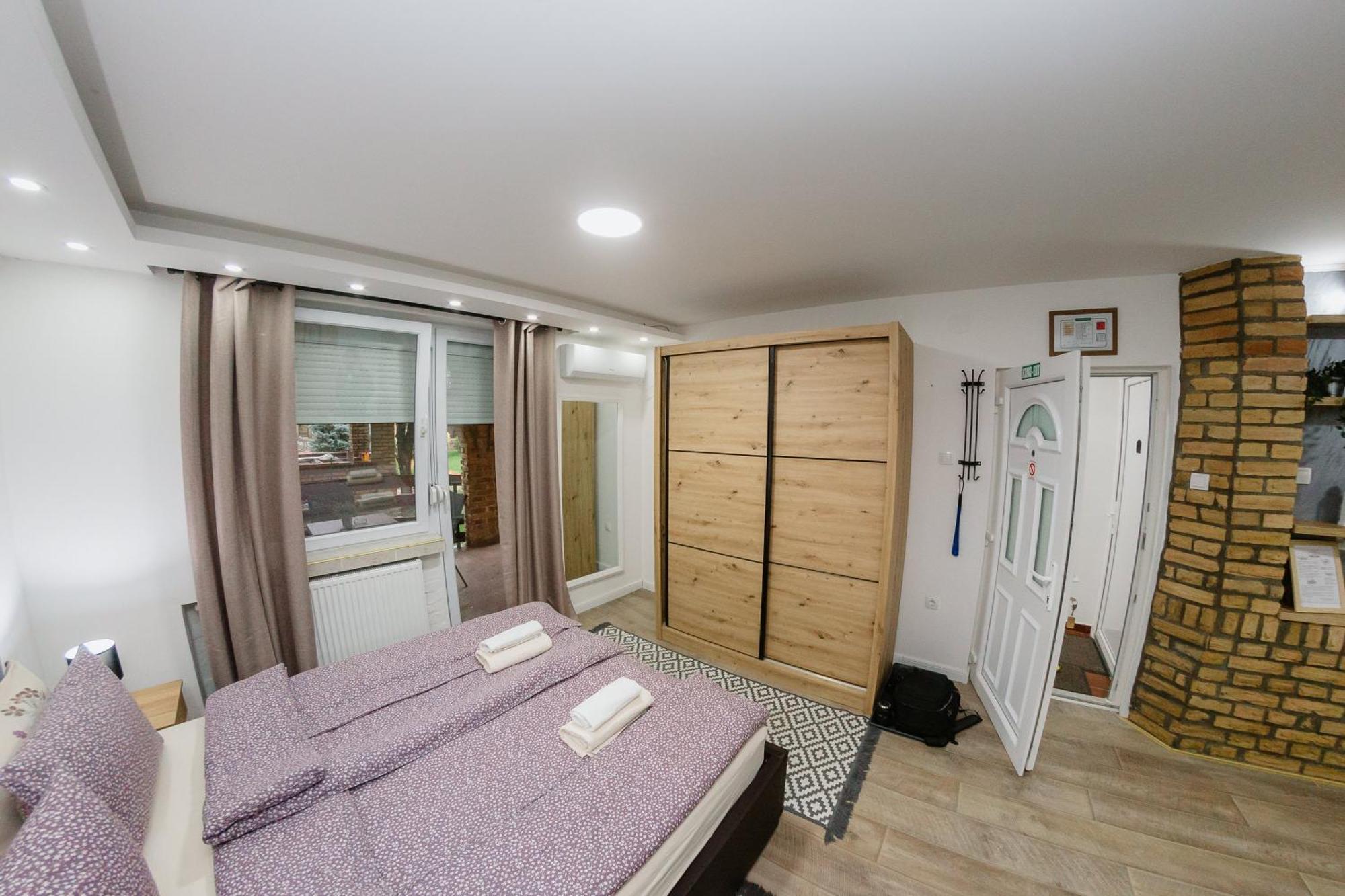 Guest House Lila Сомбор Екстер'єр фото