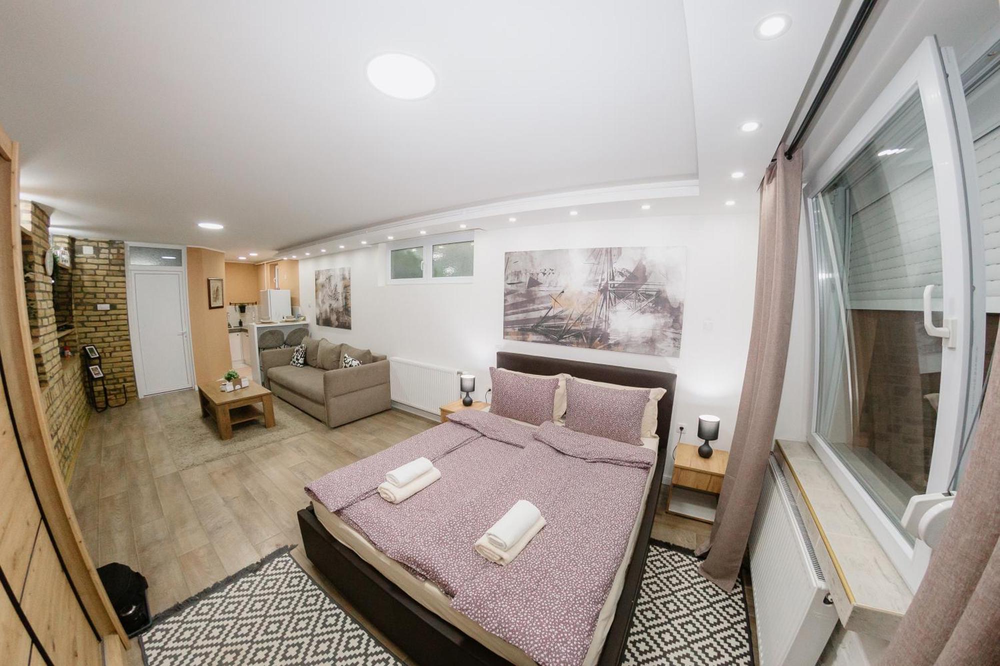 Guest House Lila Сомбор Екстер'єр фото
