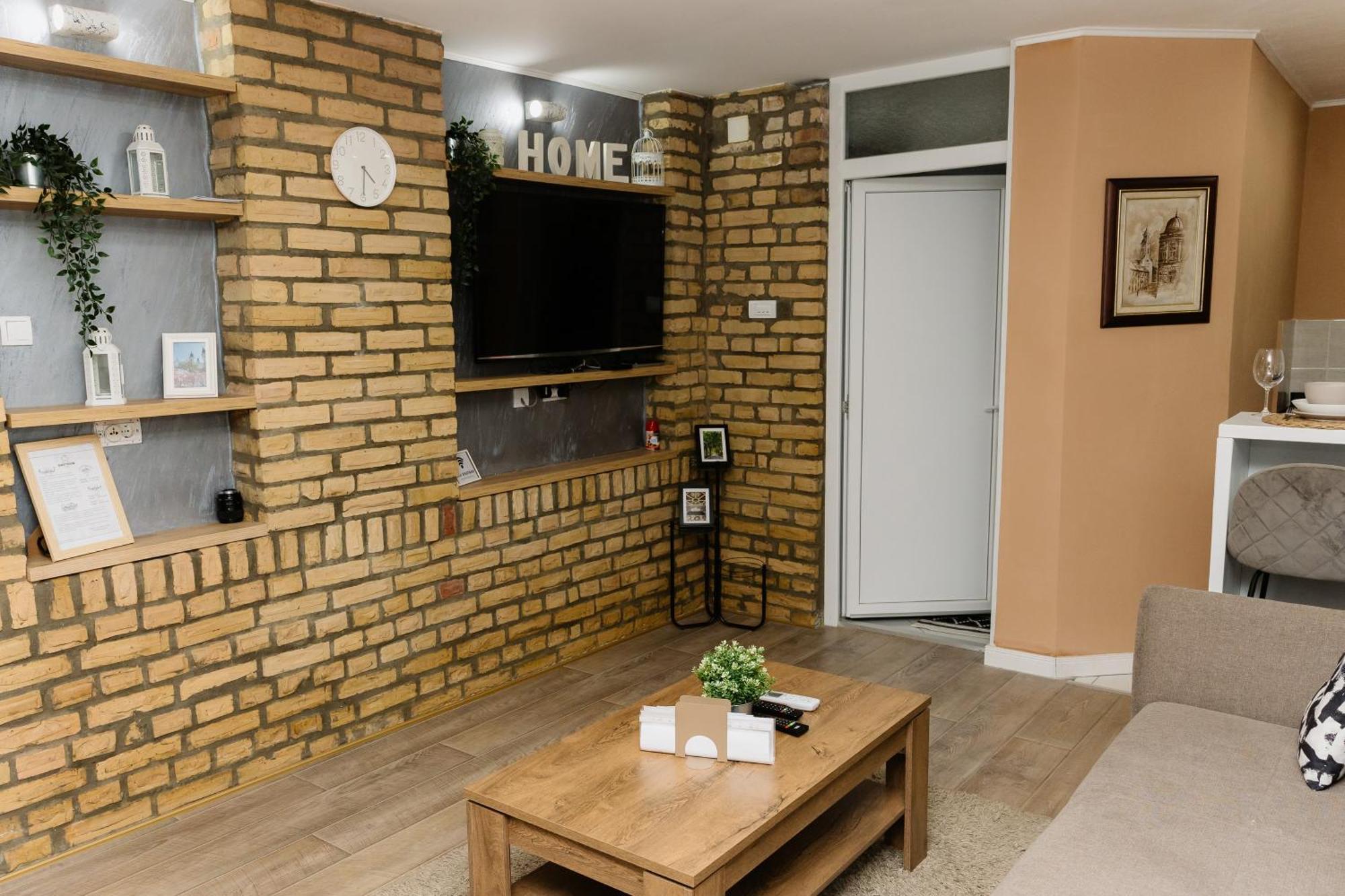 Guest House Lila Сомбор Екстер'єр фото